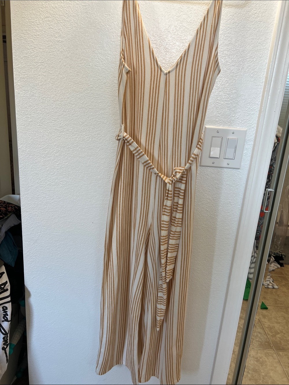 Pull&Bear Beige and White Striped Sleeveless Jumpsuit